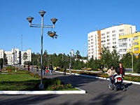 noyabrsk_alley