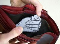 Самые низкие зарплаты в России оказались у преподавателей