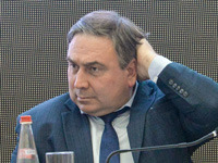 На Урале арестовали имущество бывшего министра ЖКХ