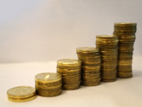 На фоне ситуации с топливом инфляция на Среднем Урале разогналась до 6,9%